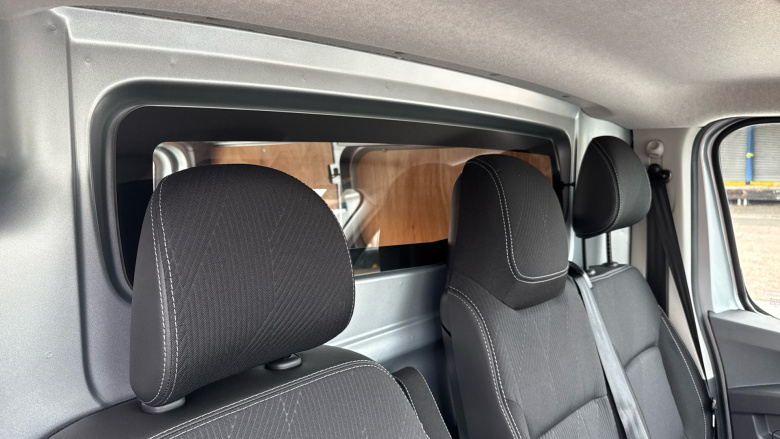 Renault Trafic Swb Diesel SL30 Blue dCi 150 Extra [Safety] Van